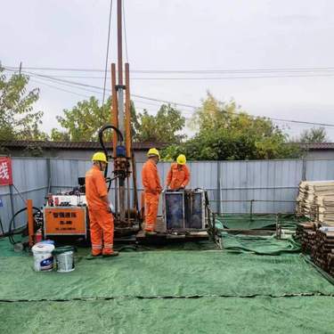 矿山地质钻探设备 全液压钻机 一机多用智强钻孔机