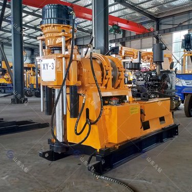 大型深水井打井机 液压岩石井钻机 柴油机动力 汽车变速箱操作简单