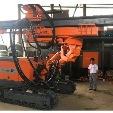 分体式露天潜孔钻机 矿岩中硬凿岩钻机 履带液压式注浆