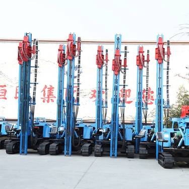 履带光伏打桩机斜坡用山地液压打桩机太阳能光伏钻机