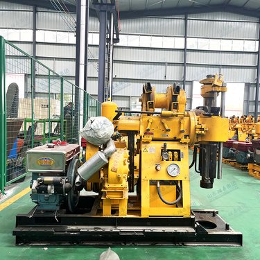 柴油款百米液压打井钻机 带电启动大马力钻井机 地质岩心取样钻探机