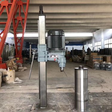 江苏南京 液压行走履带式潜孔钻车 内蒙古巴彦淖尔 建筑平行水磨钻机
