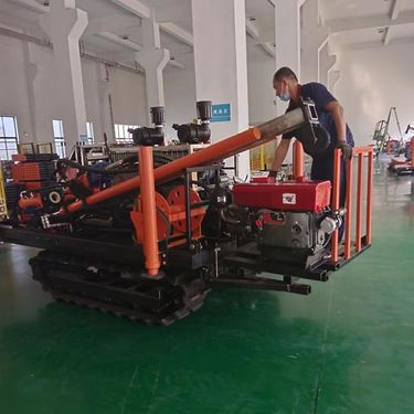 煤矿全液压钻机 地质钻探设备厂家 智强履带式取芯钻探机